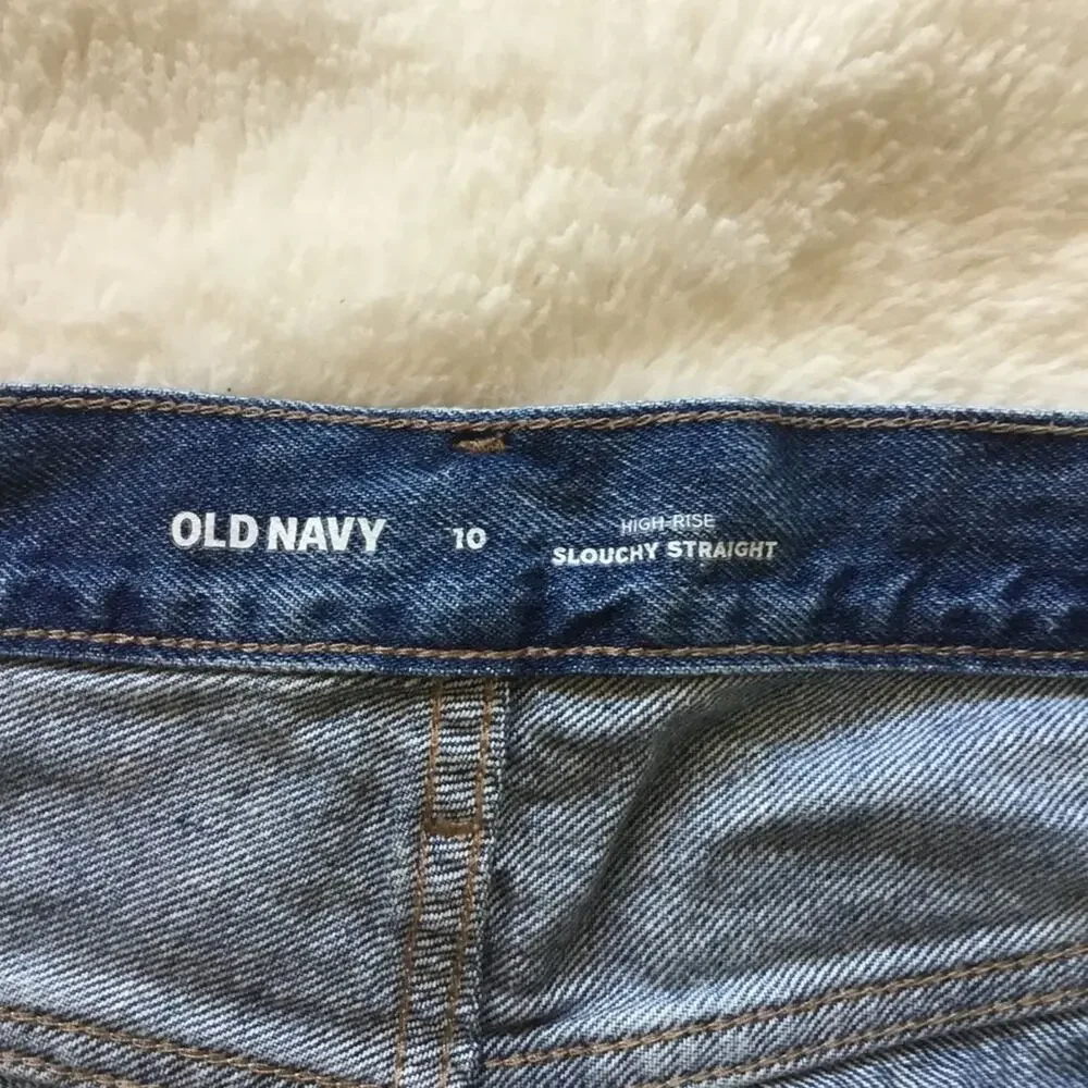 Old Navy Blue High-Rise Slouchy Straight Denim Shorts - Picture 3 of 9
